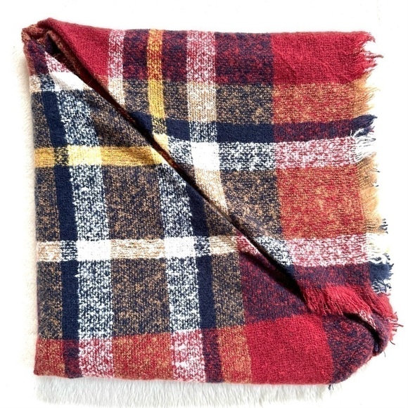 Luxury Cashmere Acrylic Plaid Knitted Triangle Scarf - Picture 4 of 4